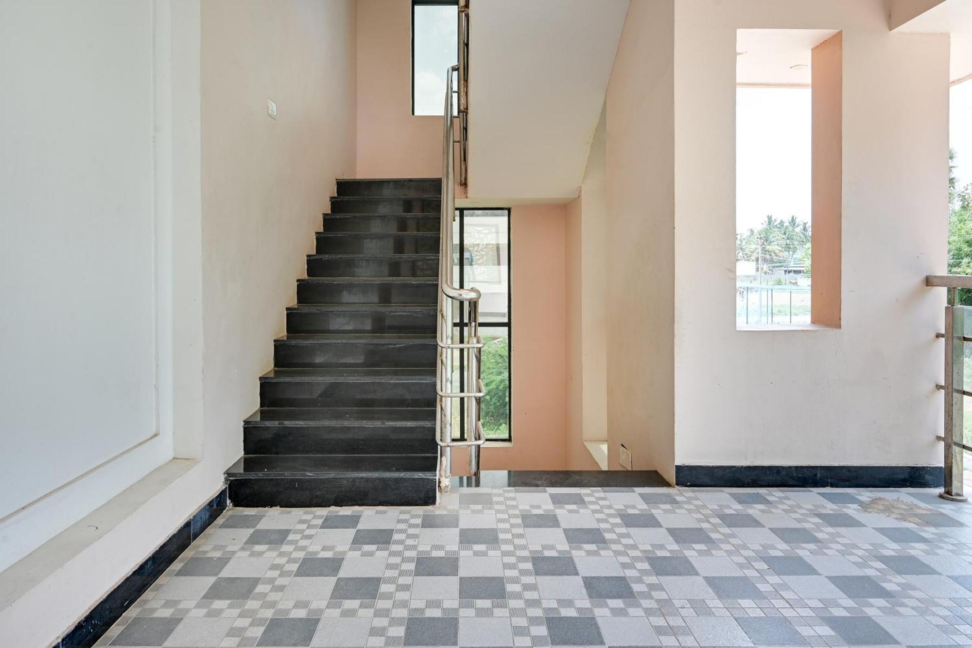 Suramangalam Hotel O Sharin Service Apartments מראה חיצוני תמונה